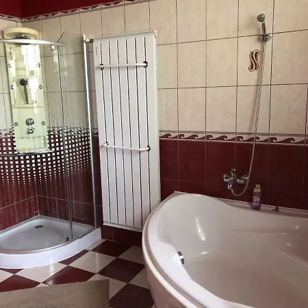 Czifra Vendeghaz Guest house Hajdunanas