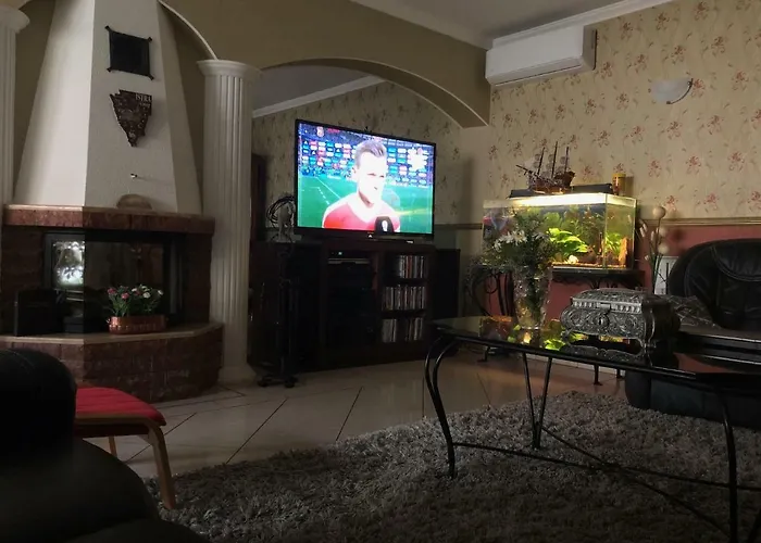 Czifra Vendeghaz * Hajdúnánás
